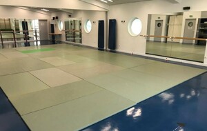5f645e4ba0ab9_CentreAquatique2.jpg